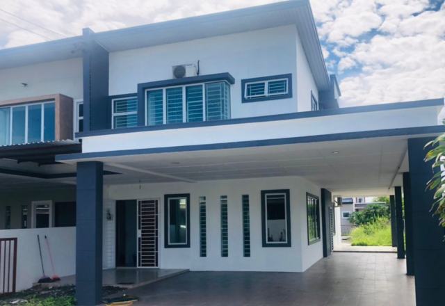 Moyan big Corner Double Storey photo 1