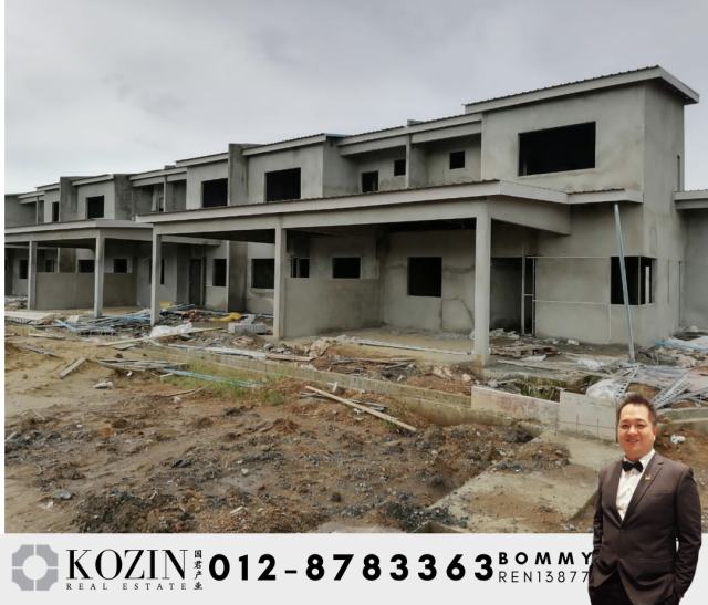 1.5 Storey Terrace House @ SAMARAHAN photo 1