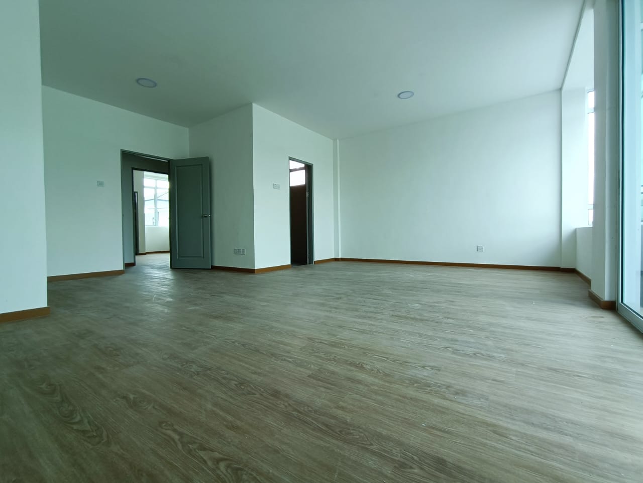 Double Storey Terrace Corner For Sale @ City Garden (Samarahan Midway)