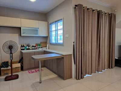 Double Storey Terrace Corner House photo 5