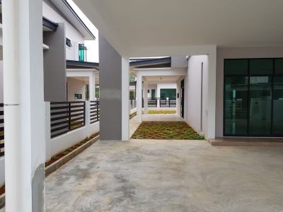 BRAND NEW Double Storey Terrace Corner@Nearby Batu Kawa Riverfront Garden photo 2